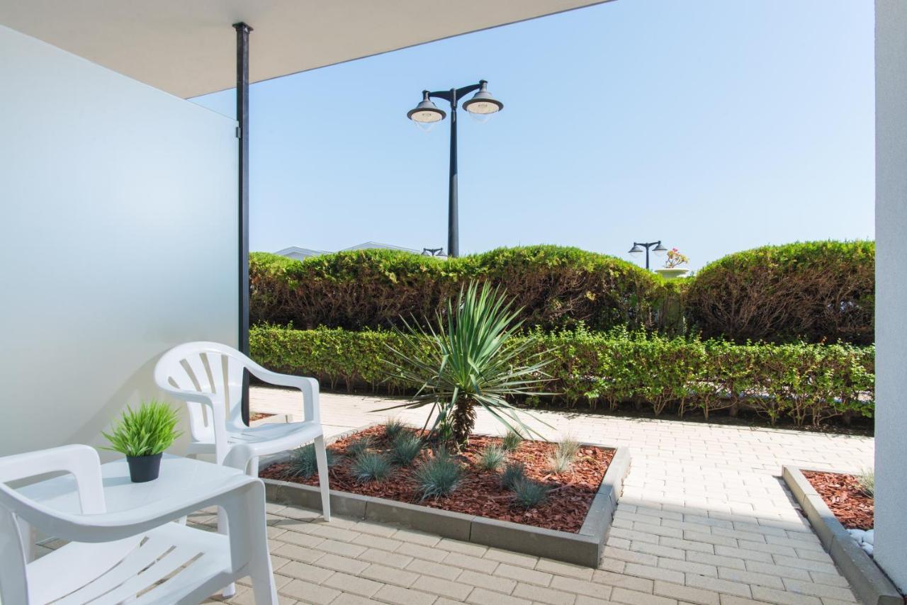 Hotel Eskada Beach Ahtopol Esterno foto