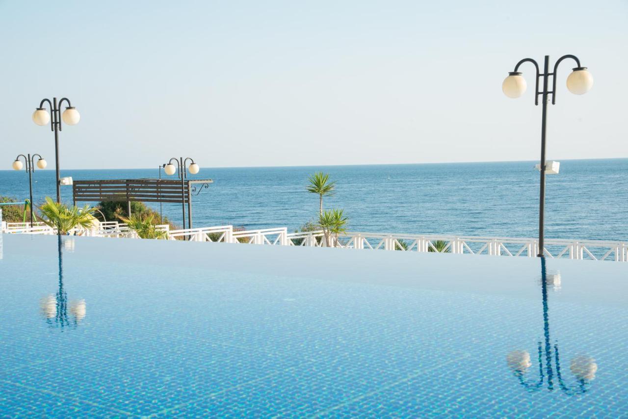 Hotel Eskada Beach Ahtopol Esterno foto