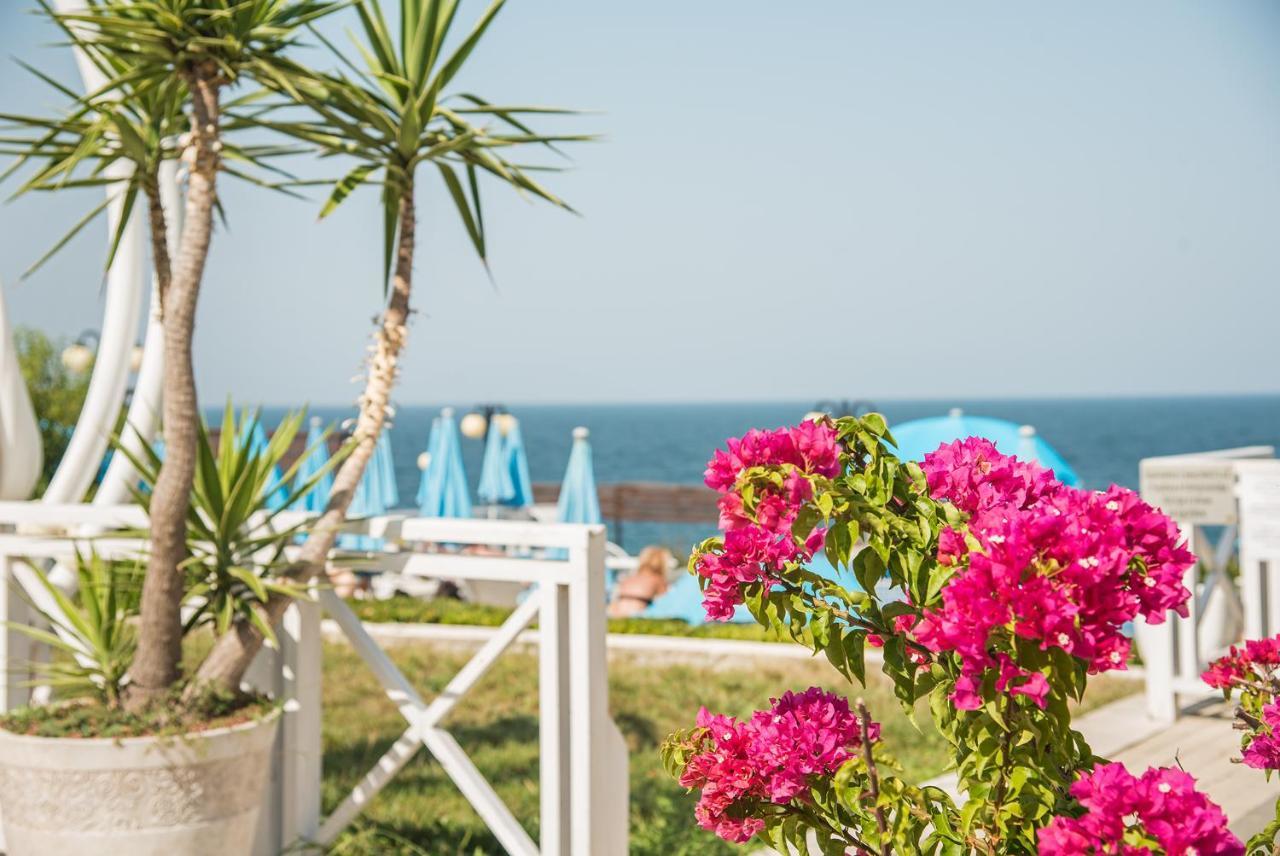 Hotel Eskada Beach Ahtopol Esterno foto