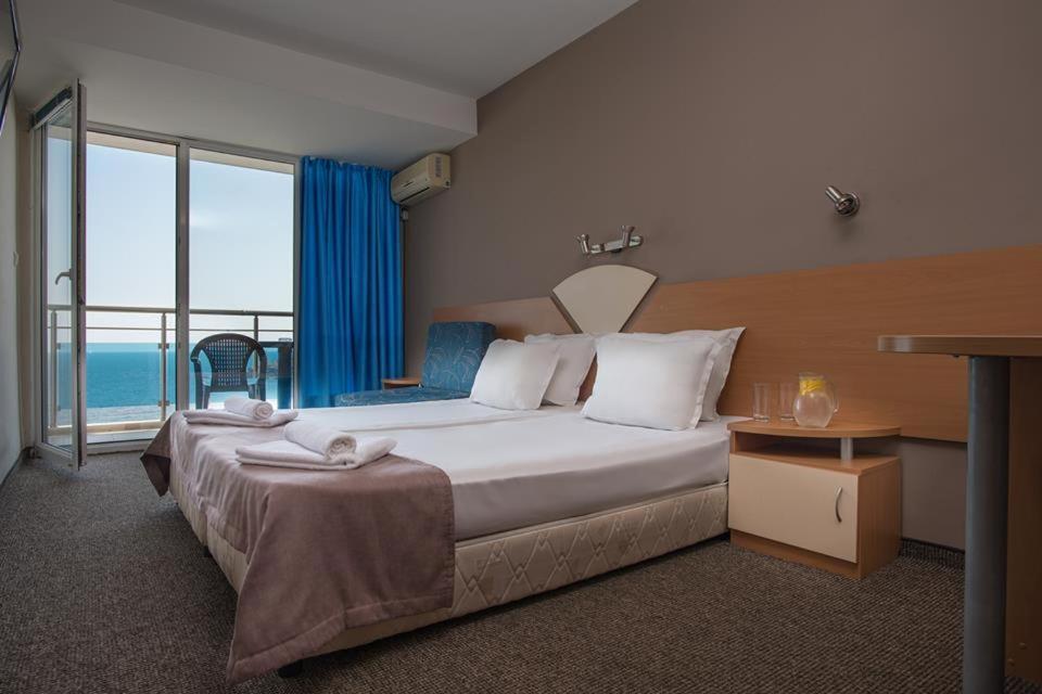Hotel Eskada Beach Ahtopol Esterno foto