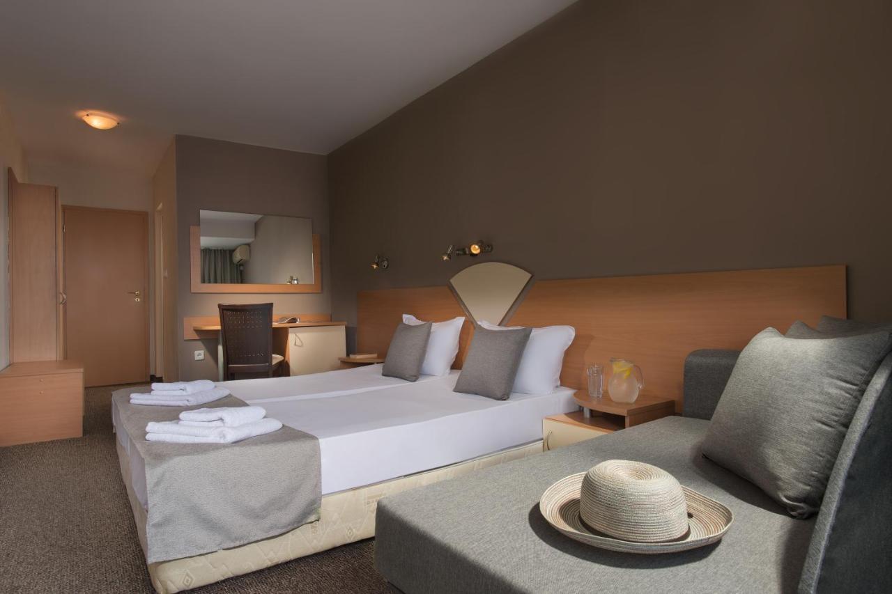 Hotel Eskada Beach Ahtopol Esterno foto
